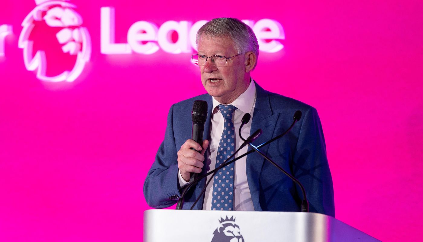 Sir Alex presenting Youth Conference 2023